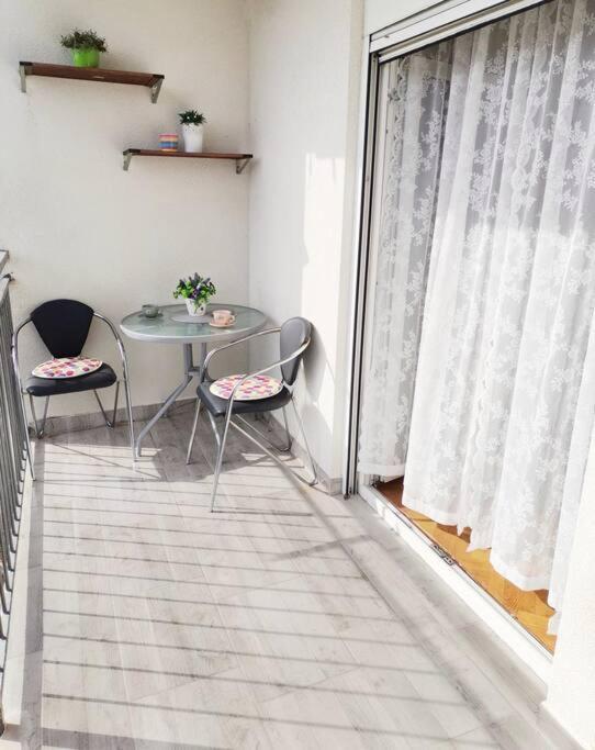 פודסטראנה Apartman Pejic מראה חיצוני תמונה