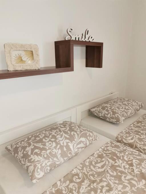 פודסטראנה Apartman Pejic מראה חיצוני תמונה