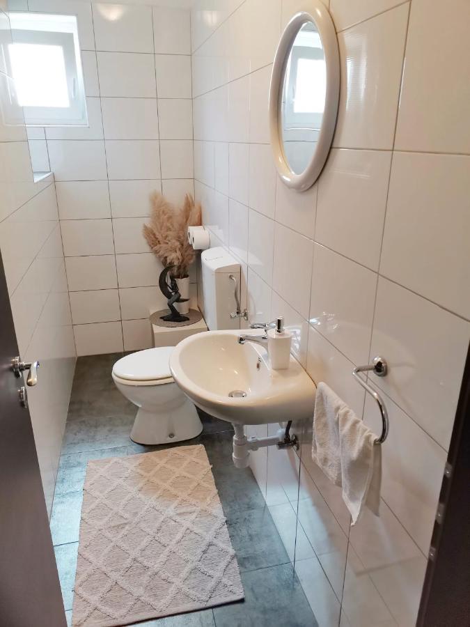 פודסטראנה Apartman Pejic מראה חיצוני תמונה